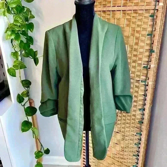 Doncaster Olive Green Ruched Sleeve Blazer - Picture 1 of 11